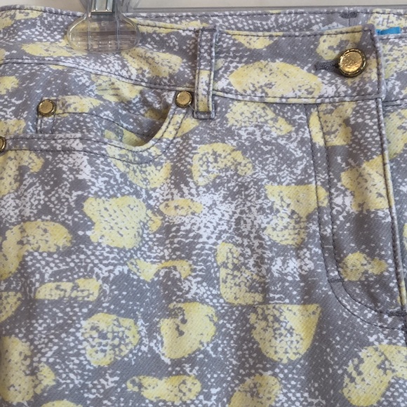 J. McLaughlin Lexie gray and yellow slim comfort jeans NWOT Sz 10 - Picture 2 of 9